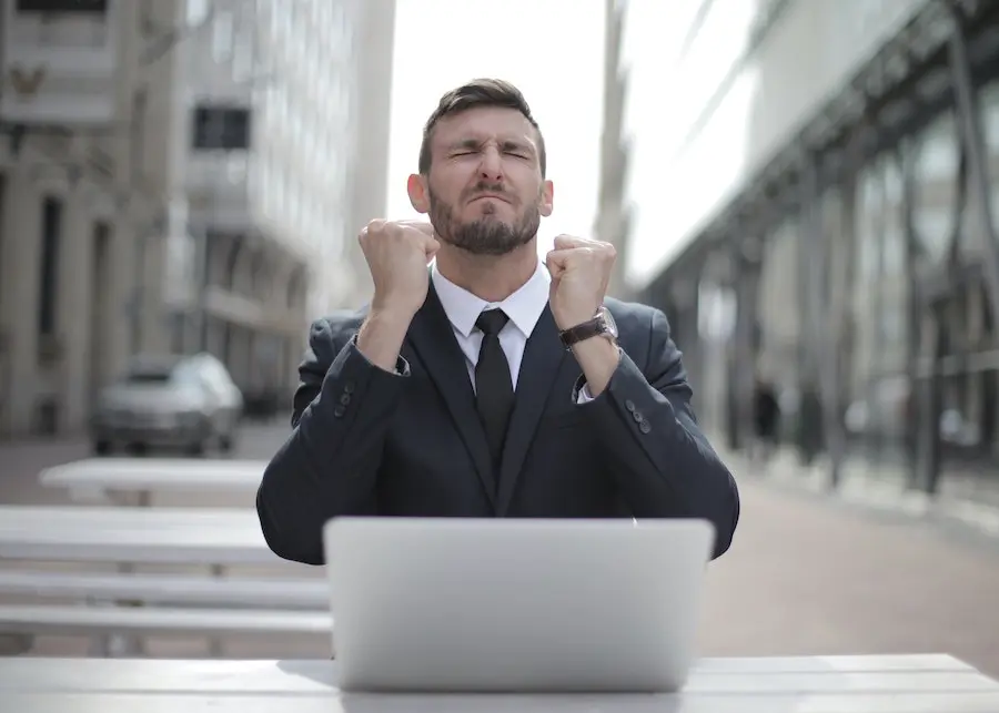 The first time I realized what a rip-off a pillar 3a life insurance is... (photo credit: Andrea Piacquadio from Pexels)
