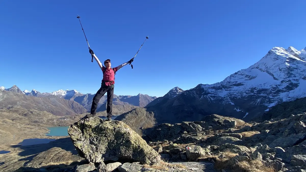 What a freedom feeling! (Day 2 of FIRE — Hiking Bernina Tour trail above Lake Diavolezza in Engadin)